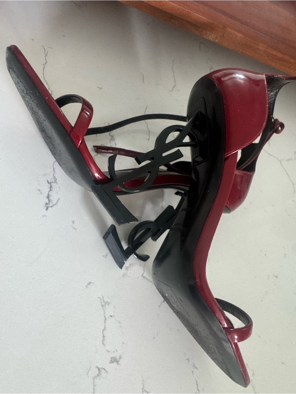 Saint Laurent Red Patent YSL Logo Heel Sandals - Picture 5 of 7